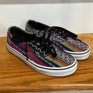 VANS Women’s Multicolor Authentic Guate. Size 7 (Men 5.5)